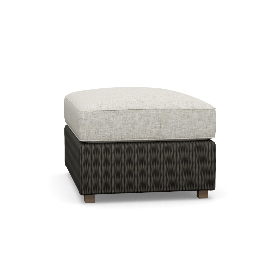 Hayes Ottoman – View at 110°